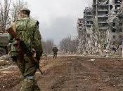 resistencia, confusa desesperada, está siendo derrotada