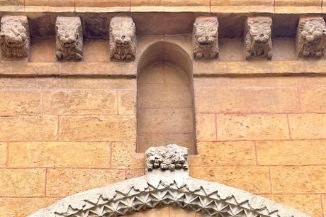 La iglesia de San Juan de la Palma (2): la entrada principal de la calle Feria.