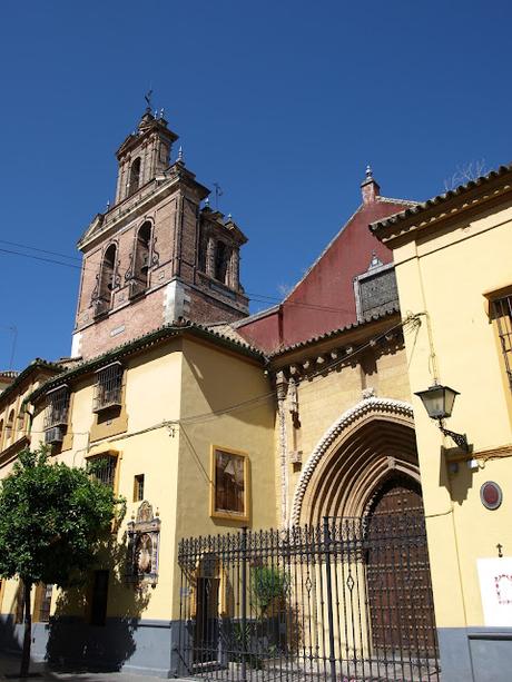 La iglesia de San Juan de la Palma (2): la entrada principal de la calle Feria.