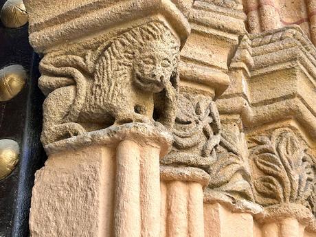La iglesia de San Juan de la Palma (2): la entrada principal de la calle Feria.