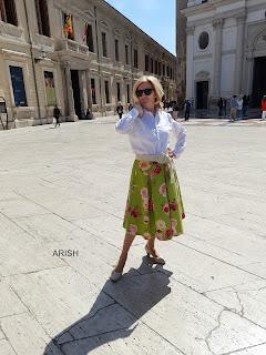 ESTRENANDO FALDA Y QUEDADA COSTURIL ESTRENANDO FALDA Y QUEDADA COSTURIL