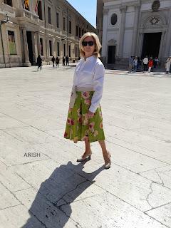 ESTRENANDO FALDA Y QUEDADA COSTURIL ESTRENANDO FALDA Y QUEDADA COSTURIL