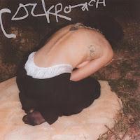 Miya Folick estrena Cockroach