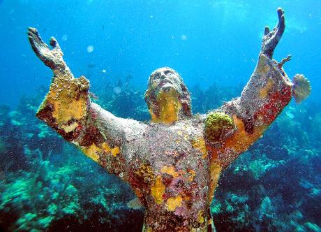 11 atracciones y cosas para hacer mejor valoradas en Key Largo, FL Estatua del Cristo del Abismo en el Parque Estatal John Pennekamp