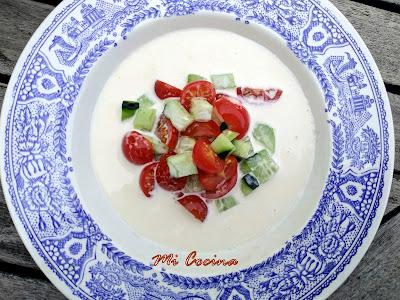 GAZPACHUELO FRíO CON PEPINO Y TOMATE  AL ESTILO DE ALMERIA