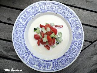 GAZPACHUELO FRíO CON PEPINO Y TOMATE  AL ESTILO DE ALMERIA