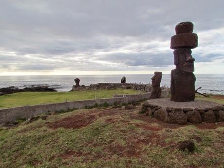 Los moai de cemento. Rapa nui
