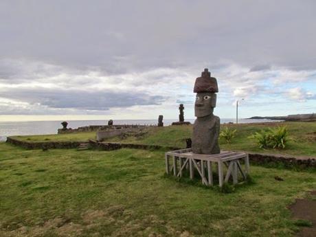 Los moai de cemento. Rapa nui