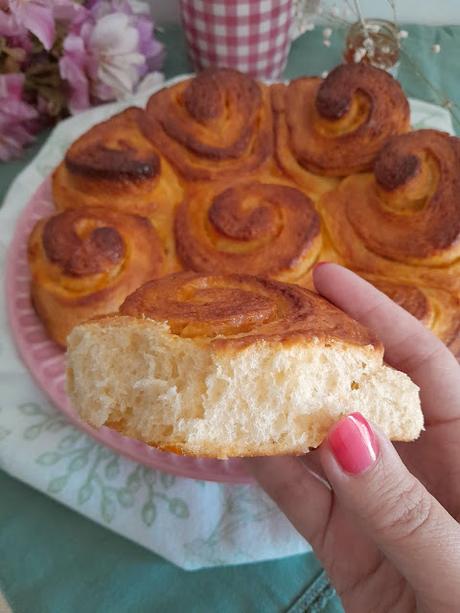 Torta delle rose - Tarta rosas de brioche