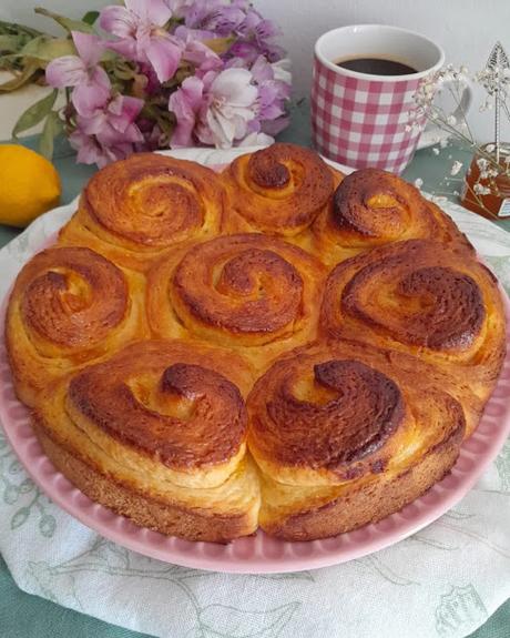 Torta delle rose - Tarta rosas de brioche