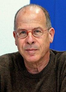 «Meir Shalev, uno de los magos de la lengua hebrea, falleció hace unos días a la edad de 74 años» «Meir Shalev, uno de los magos de la lengua hebrea, falleció hace unos días a la edad de 74 años»