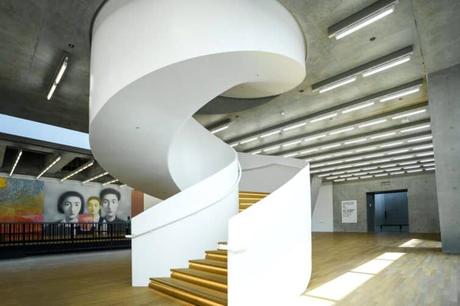 9 visitas culturales que hacer en Hong Kong NA_Arts_M+_interior_social post_6-