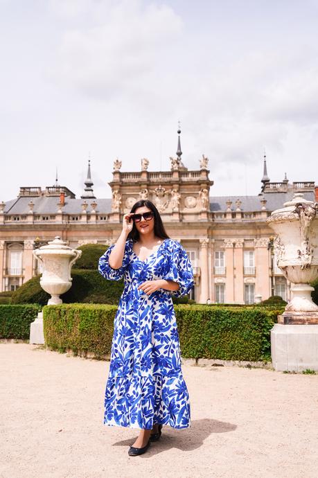 Un vestido en un palacio Un vestido en un palacio