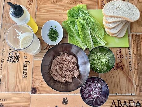 Sándwich de atún, una versátil y sabrosa opción para disfrutar en cualquier momento Sándwich de atún, una versátil y sabrosa opción para disfrutar en cualquier momento