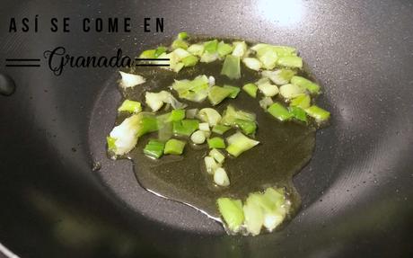 Atún con arroz al estilo asiático