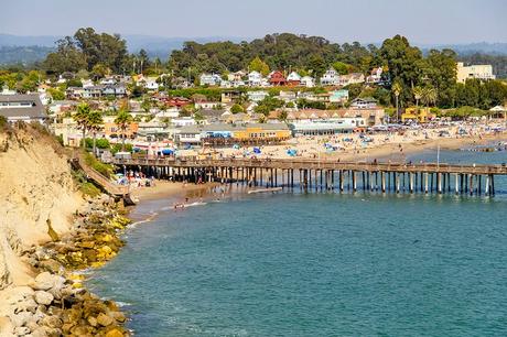 10 mejores playas en Santa Cruz, CA Vista de la playa y el muelle de Capitola
