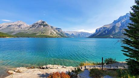 12 mejores lagos en Alberta Lago Minnewanka