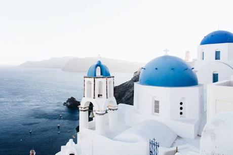 hechos sobre la iglesia de la cúpula azul en santorini, Grecia