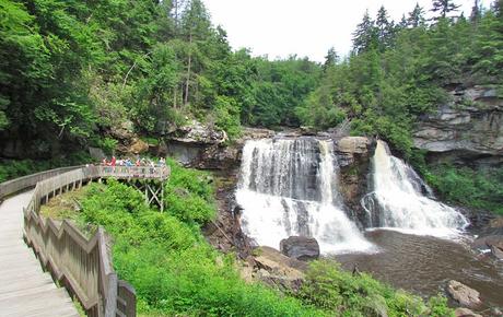Blackwater Falls y lago