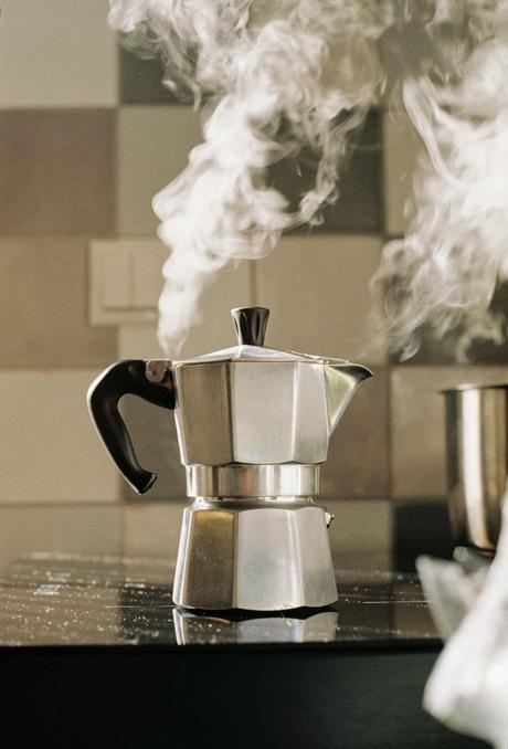 ¿Te apetece venir a tomar un café?