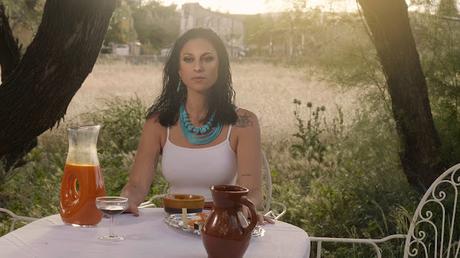 MARÍA PELÁE: 'EL GRILLO'