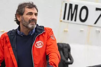 El poder terapéutico de la música… y los gritos racistas a Vinicius, jugador del Real Madrid.