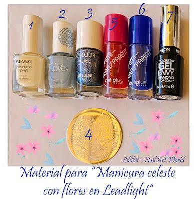 Manicura celeste con flores en Leadlight