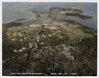 Vista aérea de la ciudad de Colón desde el sector el Mount Hope y el área residencial Silver City hacia 1936