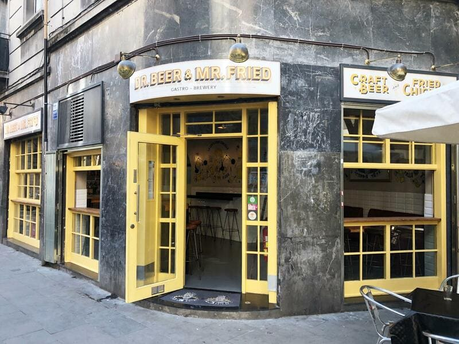 El Raval reinvindica su oferta culinaria multicultural