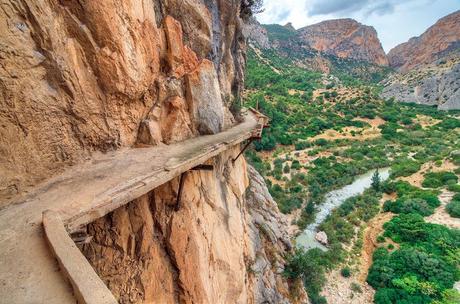 12 mejores caminatas en Europa Precarious trail on El Camino del Rey