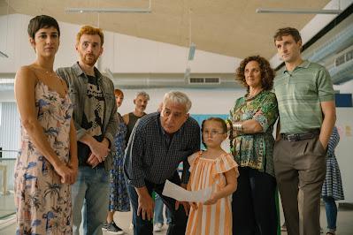 Como Dios manda; Estereotipos e intereses