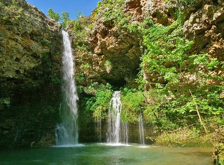 Cataratas naturales en West Siloam Springs