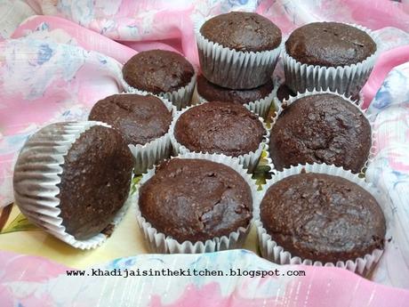 MUFFINS AU MOKA ET À LA MAYONNAISE / MOCHA MAYONNAISE MUFFINS / MAGDALENAS DE MOKA Y MAYONESA / مافن الموكا والمايونيز