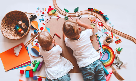 LO QUE HOY ES ÚTIL ALGUNA VEZ FUE JUEGO LO QUE HOY ES ÚTIL ALGUNA VEZ FUE JUEGO