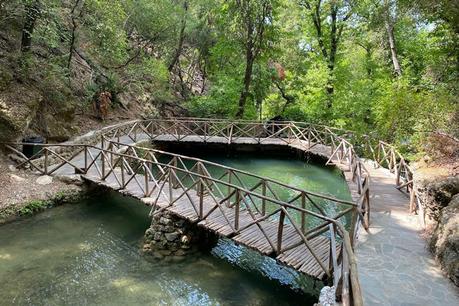 valle-mariposas-rodas---islas-griegas