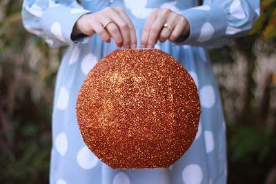 Tutorial: Una lámpara muy glitter Tutorial: Una lámpara muy glitter