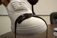 Recubrimiento superhidrofóbico que repele el agua  y aceites pesados (Vídeo Demostración)