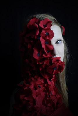 LOS ARQUETIPOS FEMENINOS DE LOS TEMPLARIOS  Y LA IDEA DE IGUALDAD EN LA SOCIEDAD OCCIDENTAL