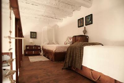 DORMITORIOS MAS QUE RUSTICOS I