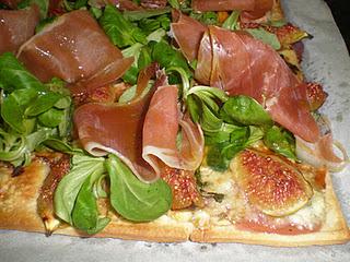 Ensalada templada de higos y roquefort