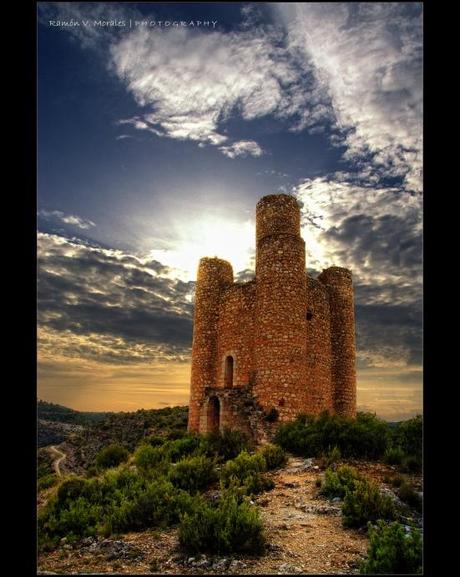 Una parada en el castillo de Alarcón, Cuenca. Una parada en el castillo de Alarcón, Cuenca.