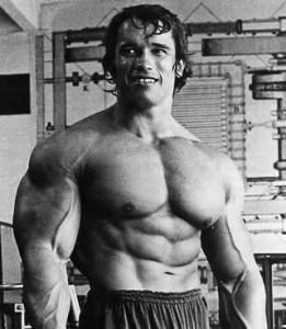Arnold cuando ganó el Mr. Olympia. Vamos, todo muy natural como la vida misma 