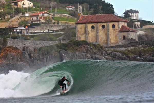 Mundaka vuelve a la competición en 2012