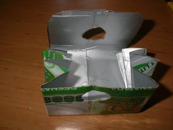 Cómo hacer un monedero utilizando un cartón de leche