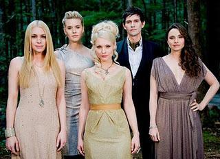 Especial: Amanecer PARTE I - La Boda (La Saga Crepúsculo - The Twilight Saga: Breaking Dawn) Especial: Amanecer PARTE I - La Boda (La Saga Crepúsculo - The Twilight Saga: Breaking Dawn)