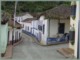 “NO HAY PUEBLO FEO, SI OBVIAMOS SU NOMBRE”. Las localidades con los nombres más peculiares del mundo.