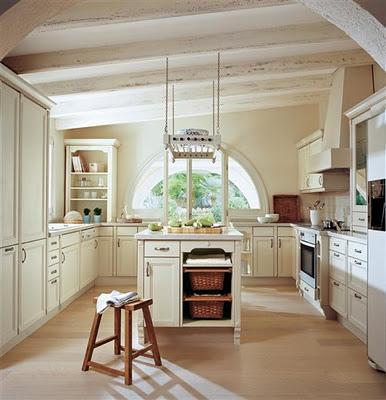 CASA RUSTICA BLANCA Y AZUL