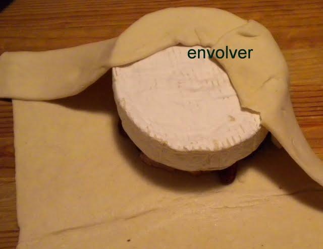 Camembert en croute con foie y frambuesas