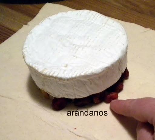 Camembert en croute con foie y frambuesas