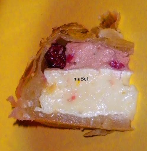 Camembert en croute con foie y frambuesas